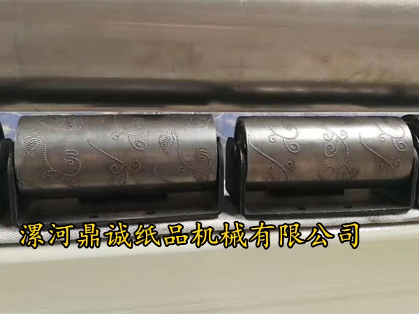 衛(wèi)生紙復(fù)卷機(jī)壓花輥 衛(wèi)生紙復(fù)卷機(jī)壓花輥