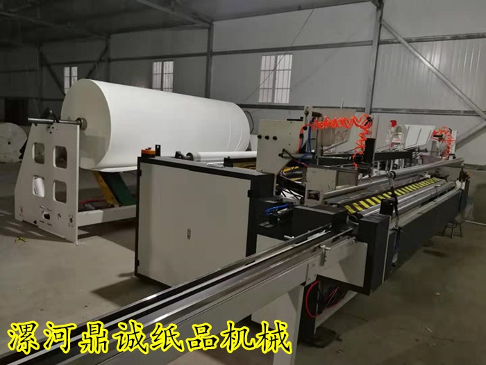 三米全自動衛(wèi)生紙復(fù)卷機生產(chǎn)現(xiàn)場 三米全自動衛(wèi)生紙復(fù)卷機生產(chǎn)現(xiàn)場